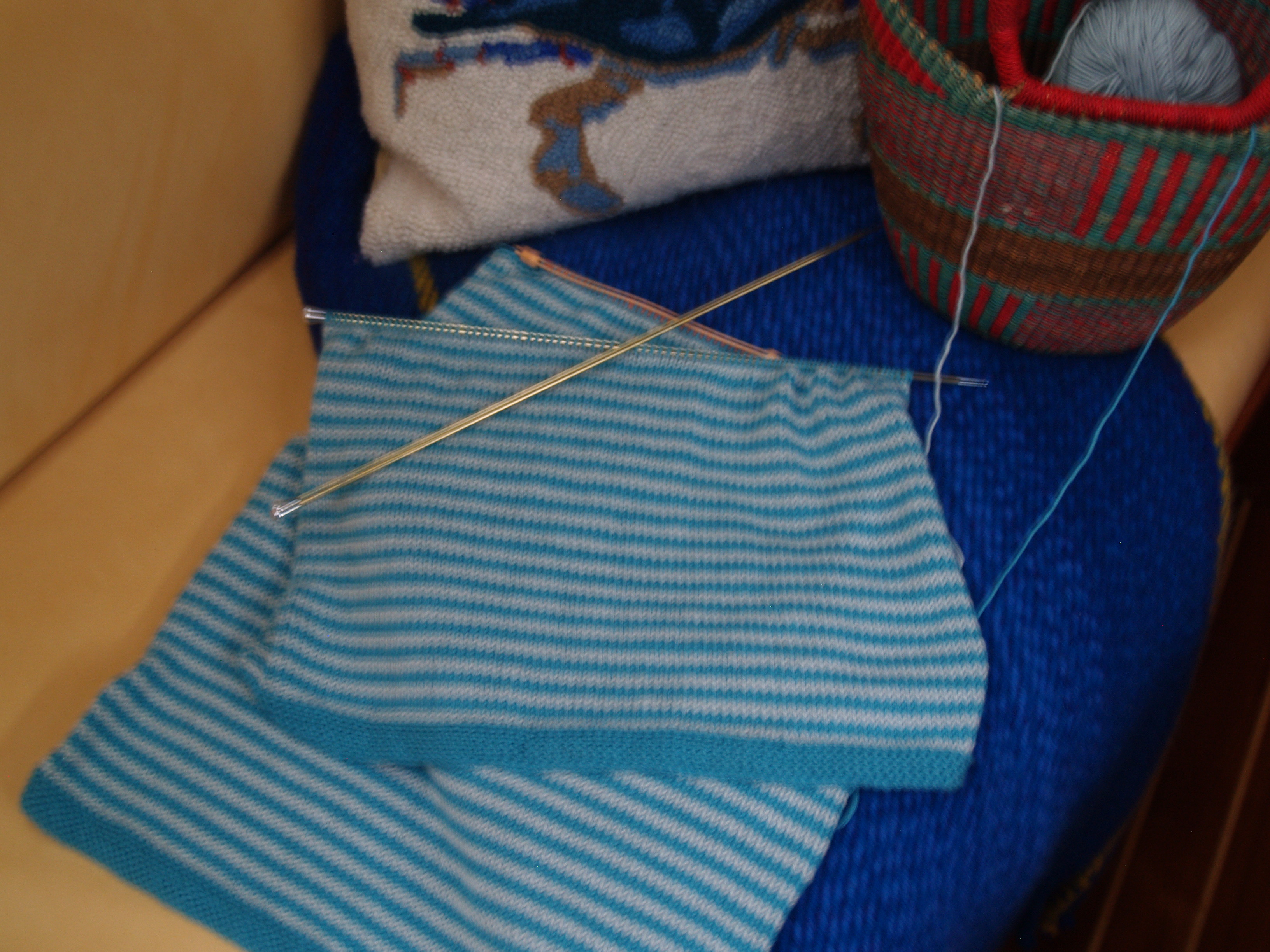 OLYMPUS DIGITAL CAMERA Debbie Bliss's sailor sweater in Ecobaby cotton