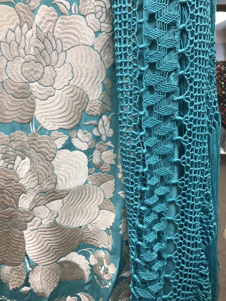 Lacis shawl with fringe